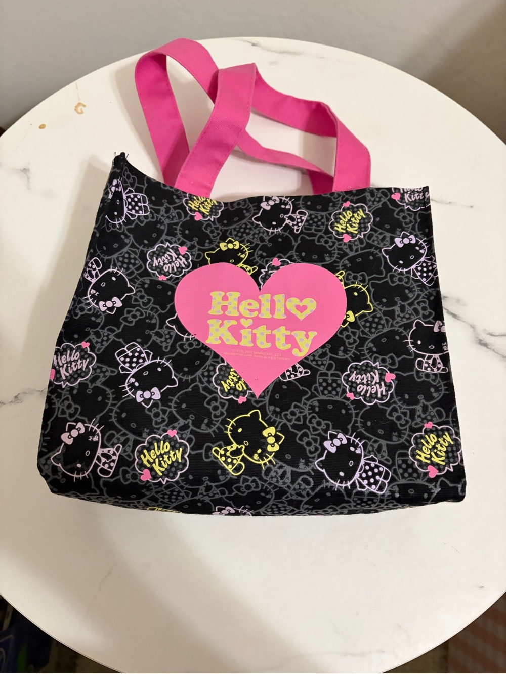 ⛱️ Hello Kitty Canvas Bag - Picture 3 of 6